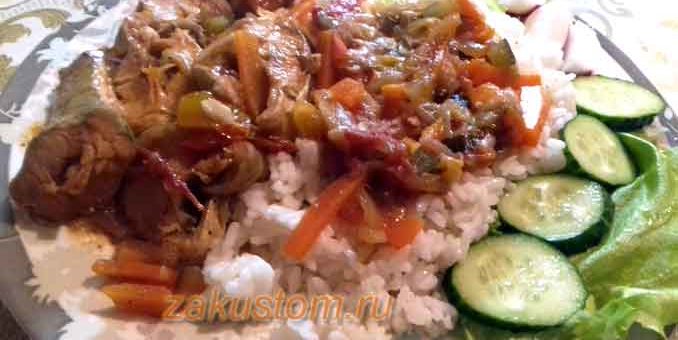 Минтай с овощами в томатном соусе с рисом: готовим вкусное диетическое блюдо