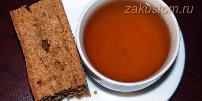 Домашняя коврижка с чаем